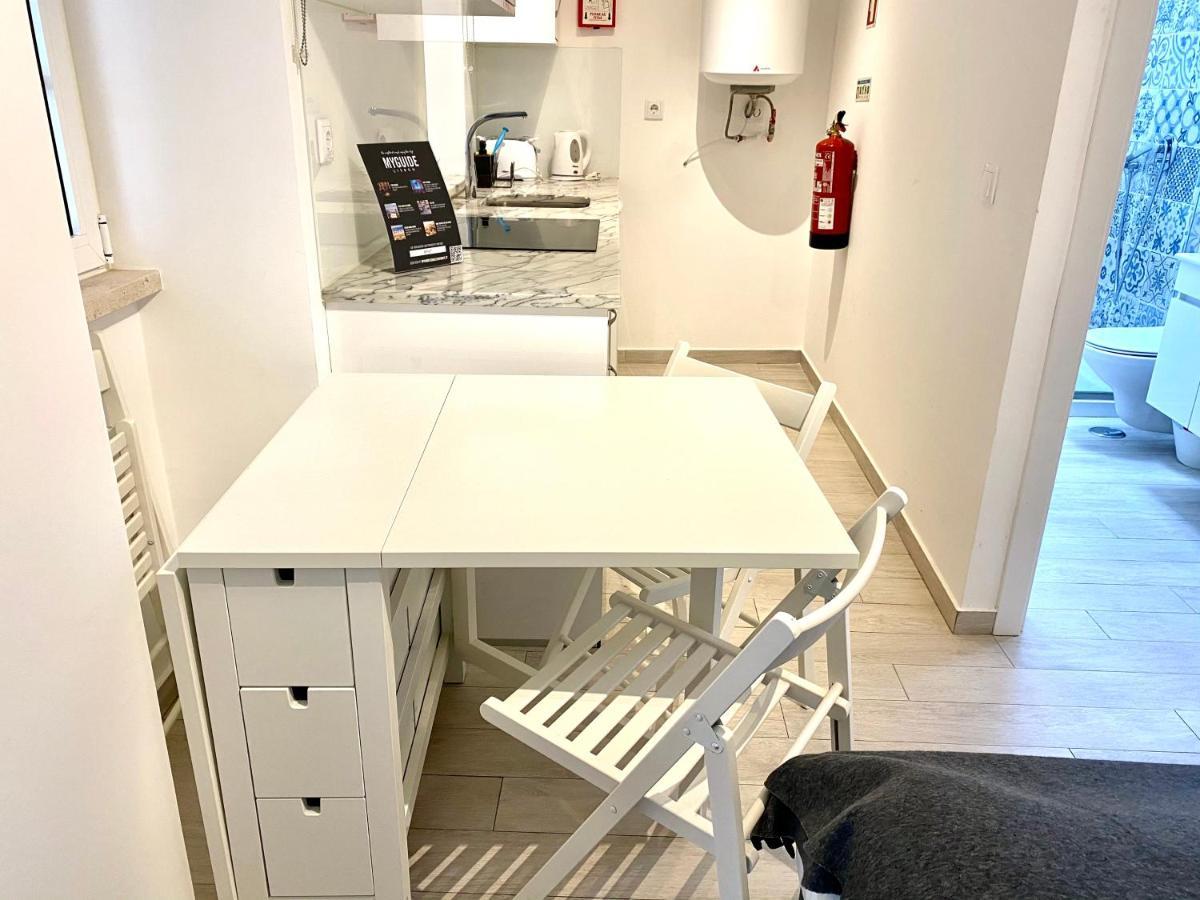 Apartment House Of Comfort Studio Apartment B Central Lisbon
